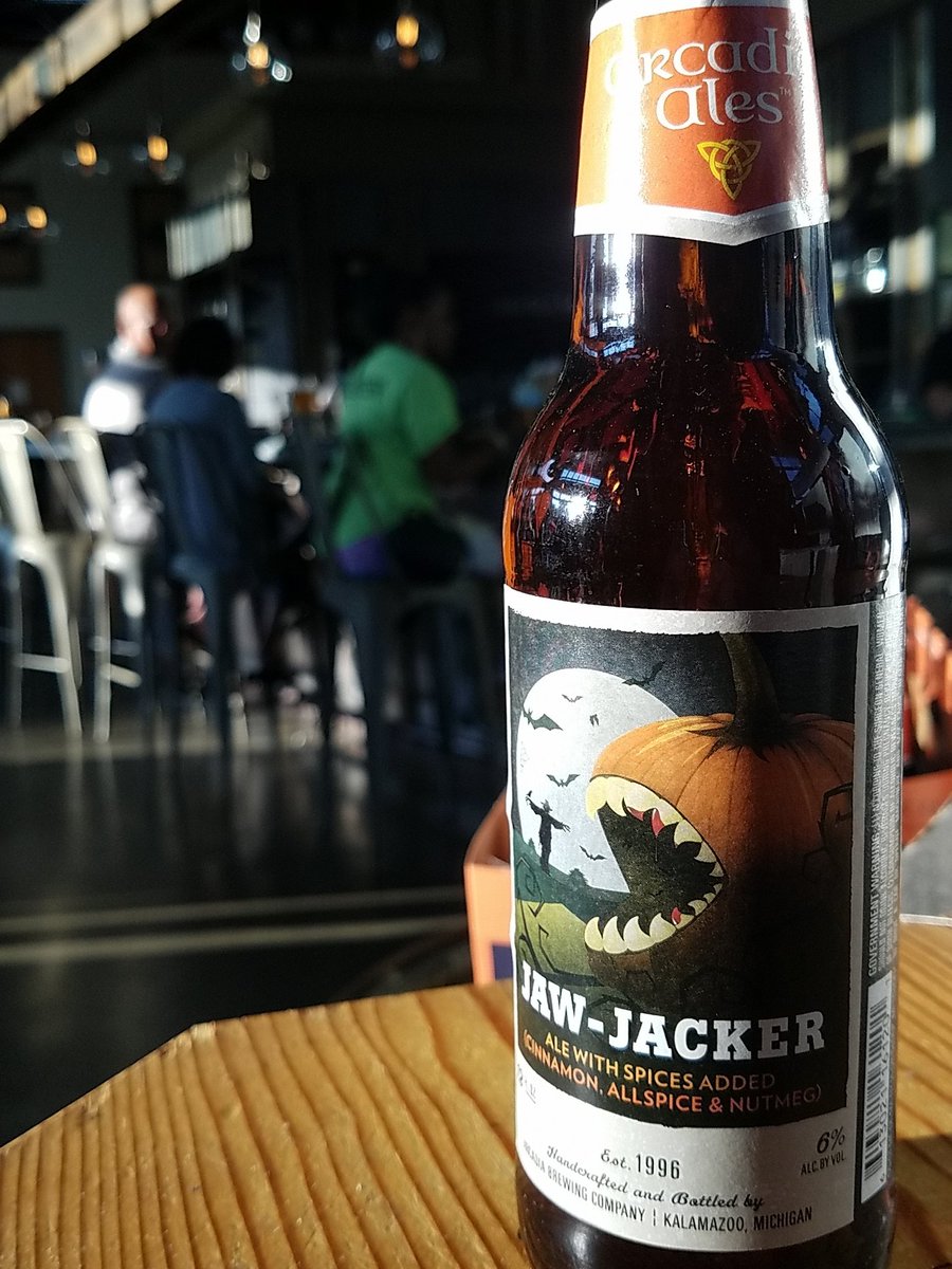 scottmgerstl's tweet photo. Pumpkin season has arrived! Excited to enjoy as many #PSL and pumpkin beers as possible in our new city #Kalamazoo. #pumpkinspice https://t.co/yhIZBXE45K