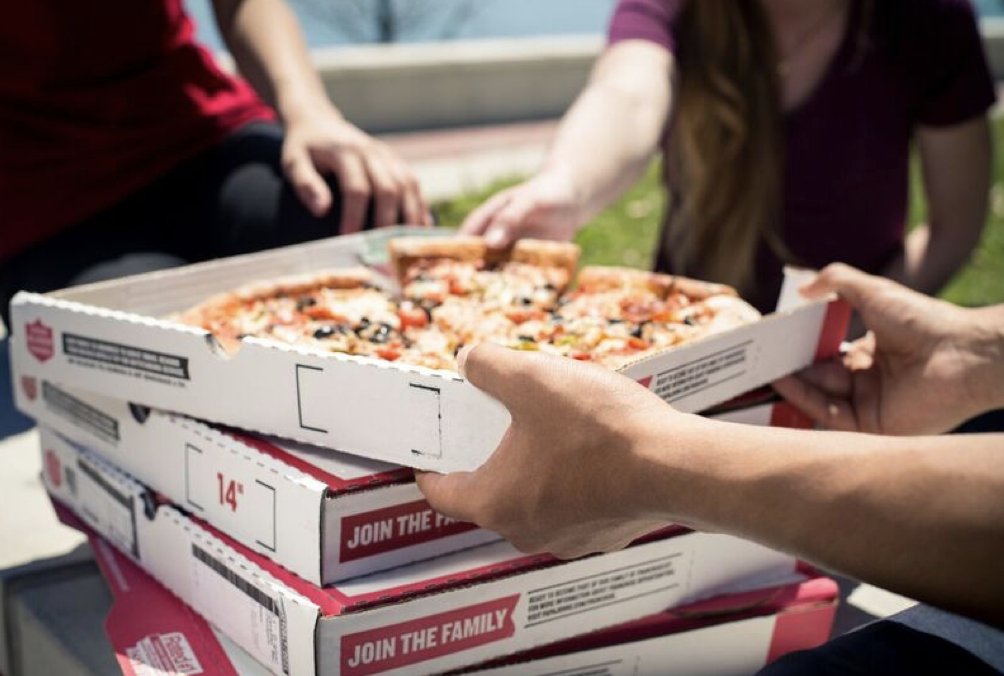 PapaJohnsFLL's tweet photo. Pizza: one meal to rule them all. https://t.co/HHdDTiUJiJ