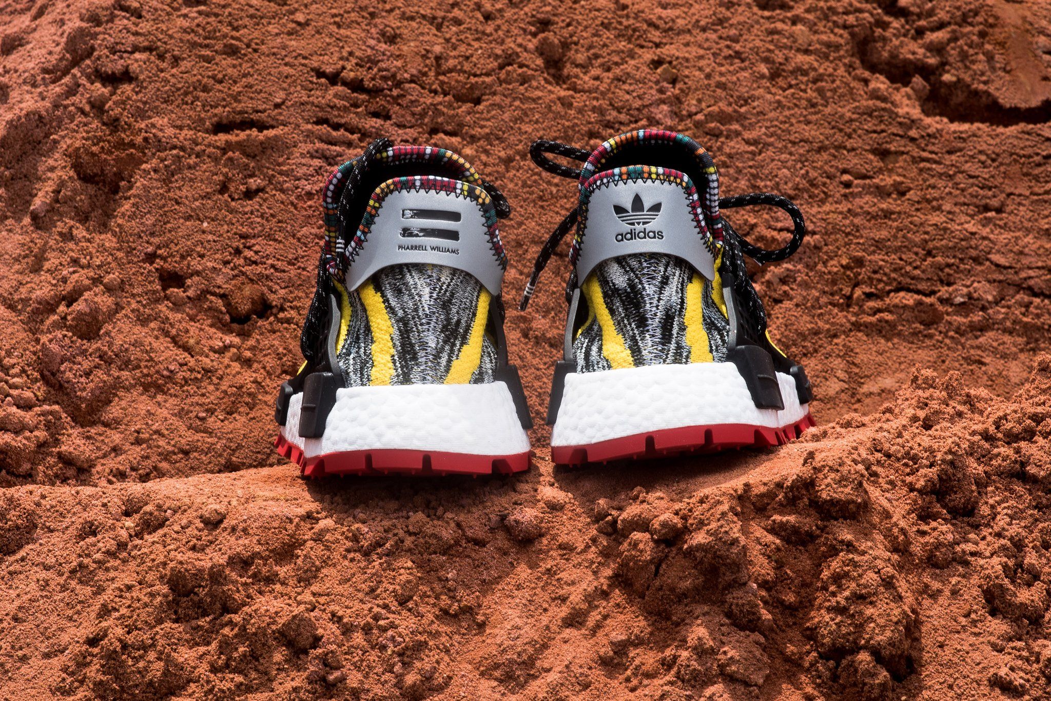 3mp0w3r shoes