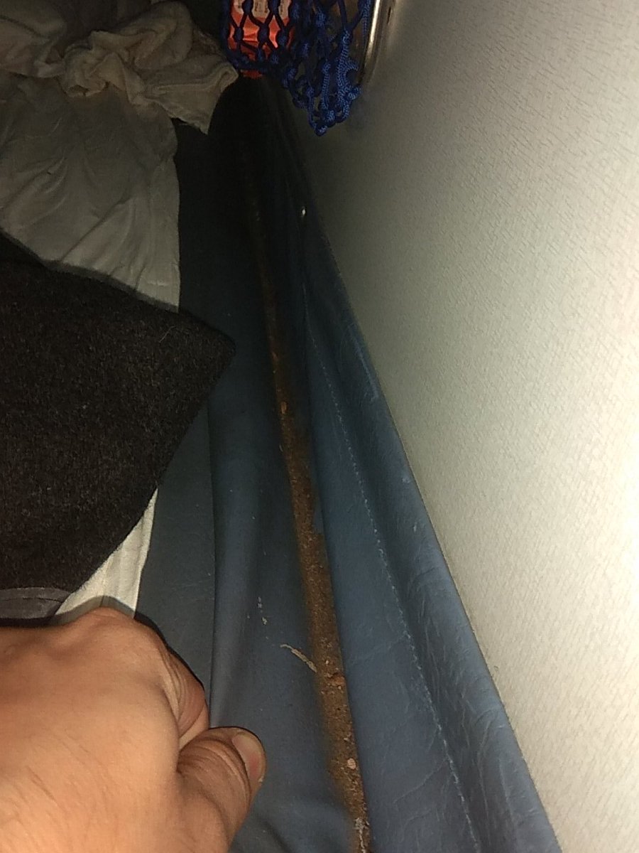 shaikhfaisal02's tweet photo. #indianrailway #piyushgoyal #SwachhBharat #darshanexpress
12494 pathetic condition of coches and toilet with out toilet soap of 2AC and 1AC.. This will definitely make some passenger sick https://t.co/mz0A9semv9