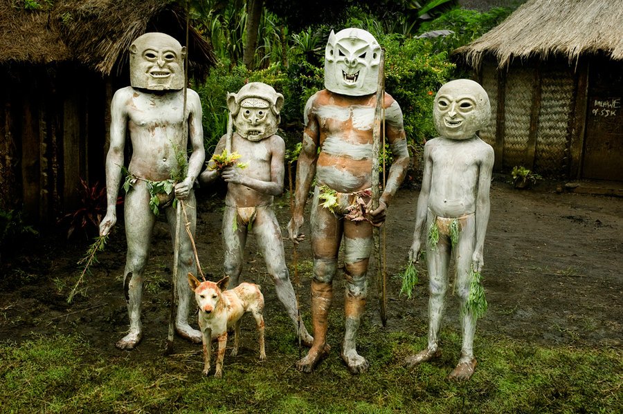 So, is it possible that the Kodama's design came from Mud Men's depiction of the Asaro people? I think it just might be.