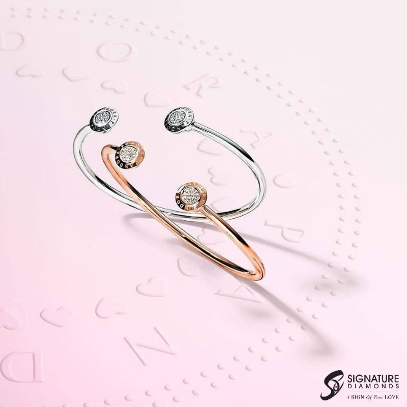 SignatureDiamon's tweet image. Sleek, chic and perfect for stacking.. these open bangle is a timeless addition to any look.
#PANDORASignature #PANDORABangle #Knoxville @signature diamond galleria