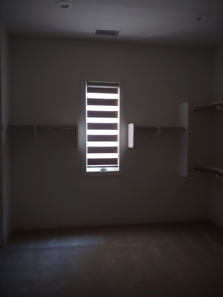 ABlindsInc's tweet image. Just moved in? We&apos;ve got the #windowtreatments for your living room, kitchen, bathroom, closet, garage, you name it! #combiblinds #lightfiltering #bioshades #blockoutshades #fireretardant