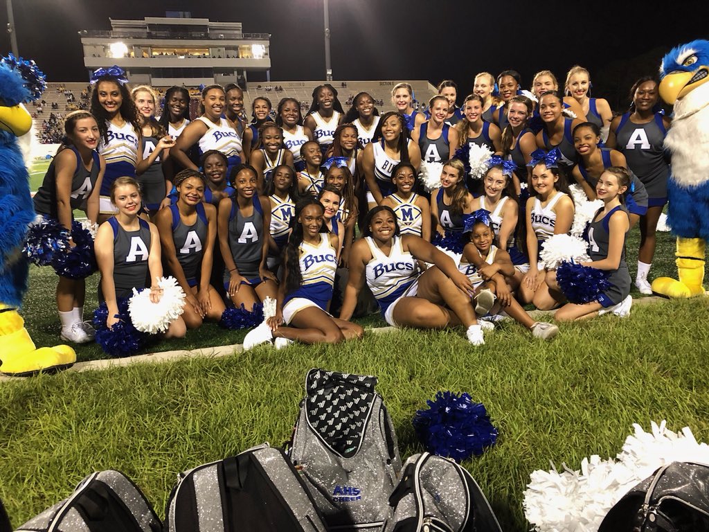 Having fun with the Mainland Buc Cheerleaders!!