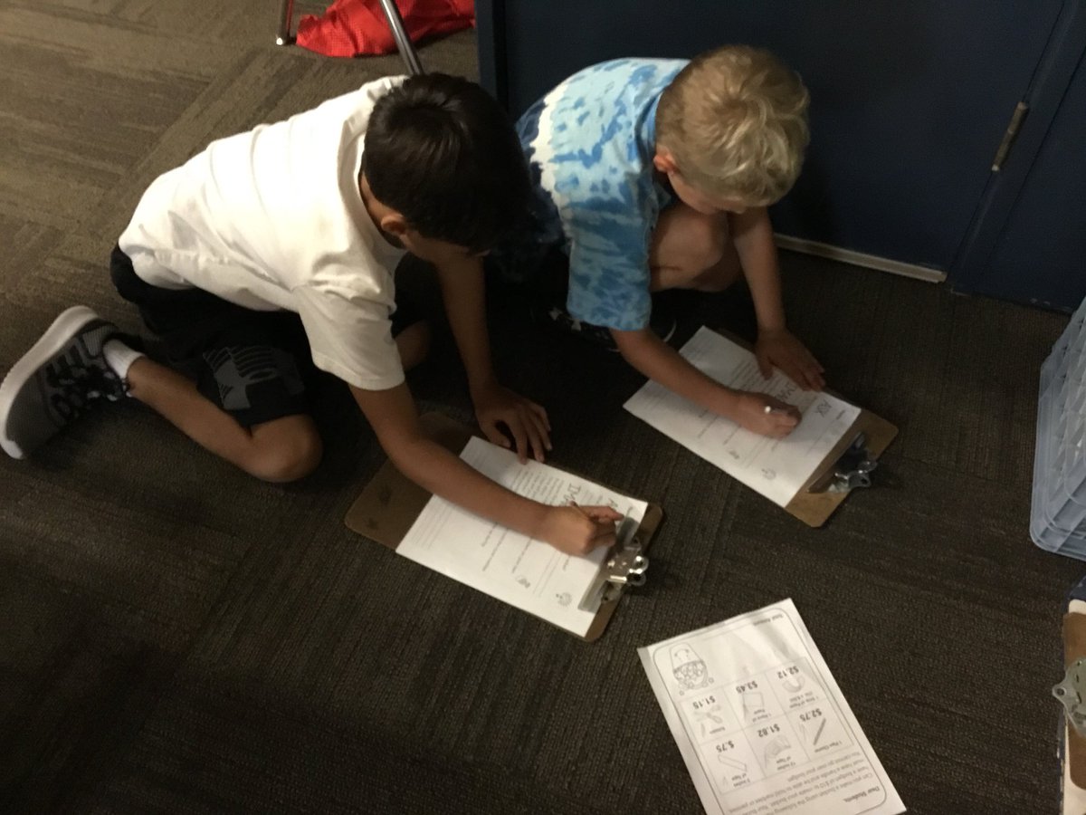 Nely225's tweet photo. Asking questions, planning, designing, purchasing, building. #stem @SFT512 https://t.co/AV7tBYqpyq