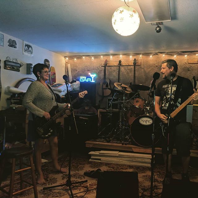 berndog's tweet photo. Mafic, motherfuckers. https://t.co/M01FhcAucB https://t.co/sPgTnpgjp7