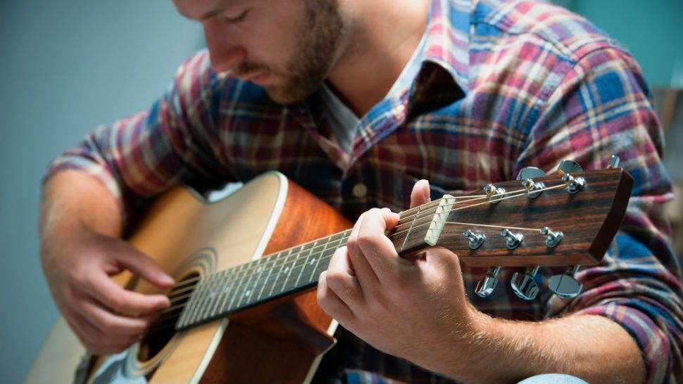 kimkomando's tweet image. With the #Fender Play #Guitar #Lessons App, beginners and first-time players can learn to play guitar or ukulele in minutes through video-based learning bit.ly/2vR52Wm