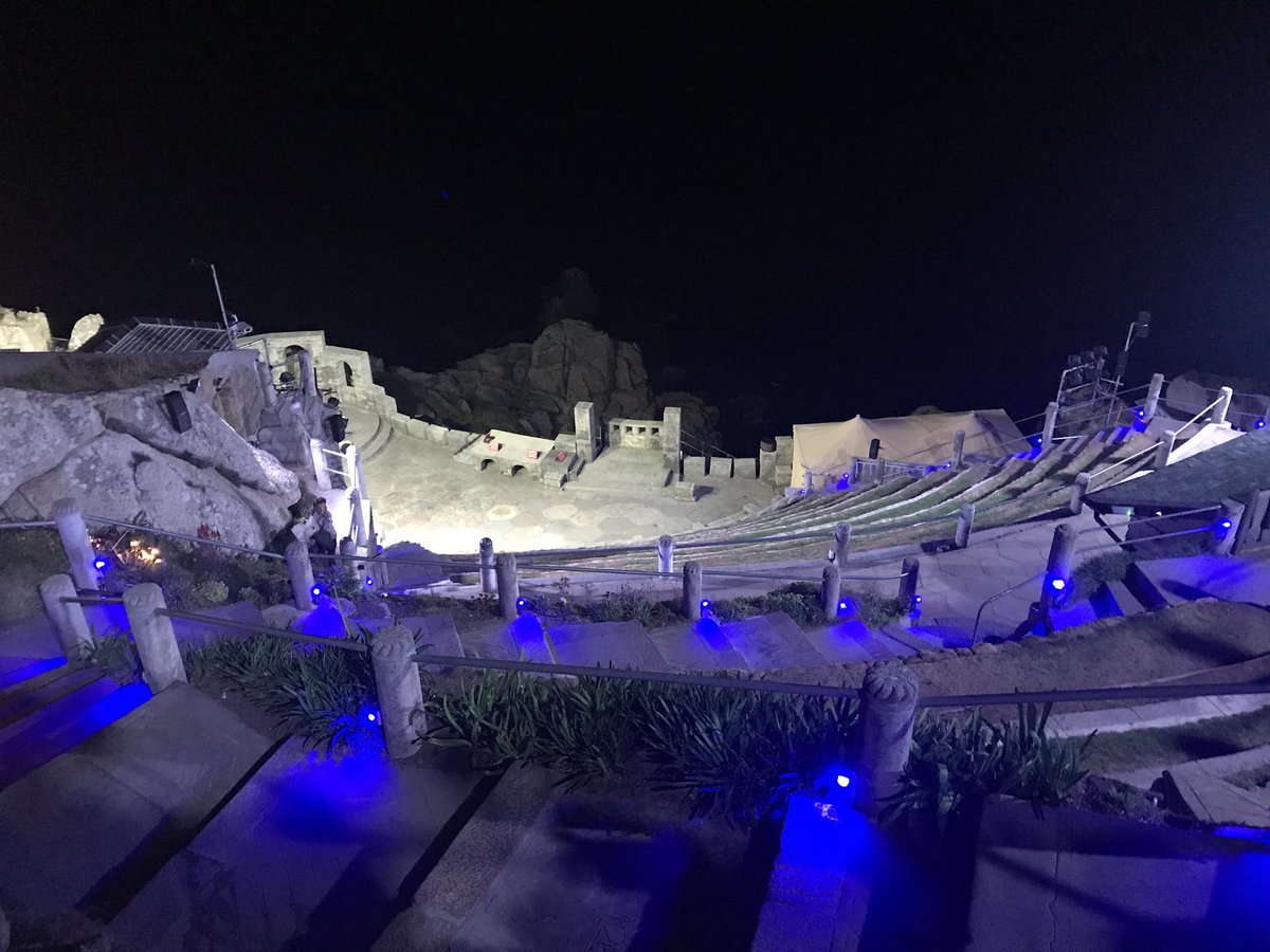 Bye everyone 🐺🏰