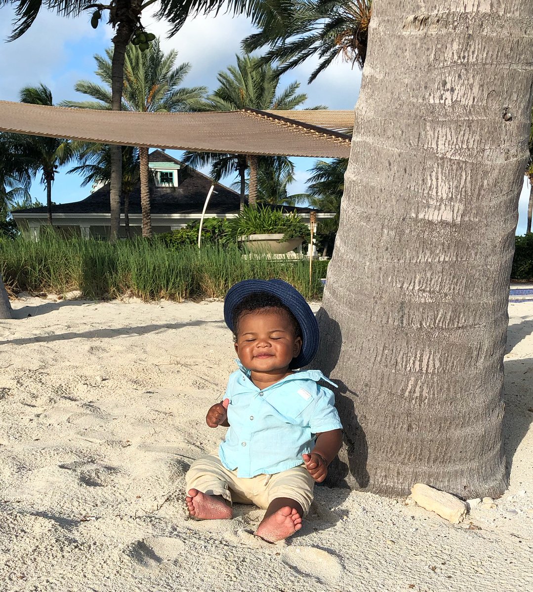 enews's tweet photo. The award for best vacation style goes to Kevin Hart's son Kenzo. https://t.co/pTWYj2tJ7V