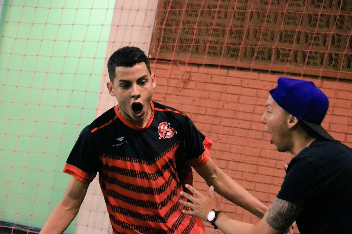 AFEMECFutsal's tweet photo. #LigaPremium | Final del partido!

@AFEMECFutsal (5) - @clubfilouna (2).

📈IDA: Afemec (2) - Filosofía (6).
🌍Global: Afemec (7) - Filosofía (8).

#AfemecSiempre #FutsalFIFA #Repechaje #Vuelta https://t.co/kYgeZ9kSGI