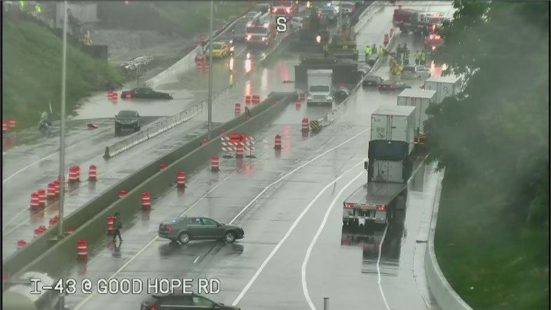 WISN12News's tweet photo. Flooding forces rescues, full closures of I-43 https://t.co/VXv1qpJcGD https://t.co/1TIYJH8vV3