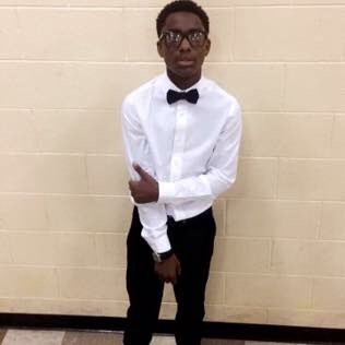 RebelDiaz's tweet photo. This is the 15 yr old Steve - that was murdered by #Chicago police earlier today with a shot to the back of his head. Him and a group of friends were dancing on a porch. Steve ran upstairs to Grandmas to get water - cops chased him shot from downstairs up to his 3rd floor porch. https://t.co/BOJjpgCqoS