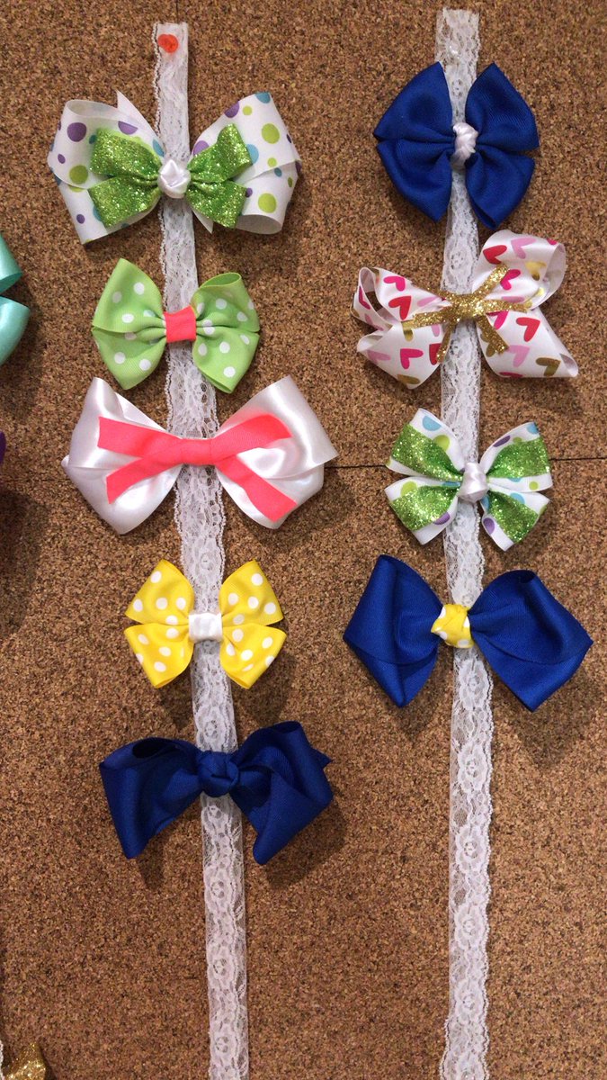 Guida_05's tweet photo. I’ve starting making and selling bows! 🎀✨ https://t.co/xpBXe17j2L