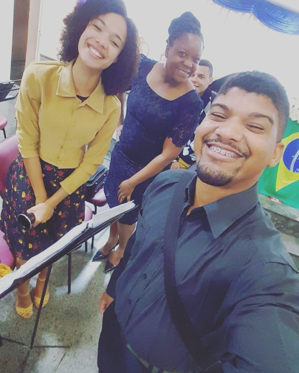 RyhanBotelho's tweet photo. Como é bom adorar a Deus com vcs,  naipe bom #clarinete .
#clatineta #clarinetando #adorando_ #musicalisando https://t.co/OSQfSMDOcW
