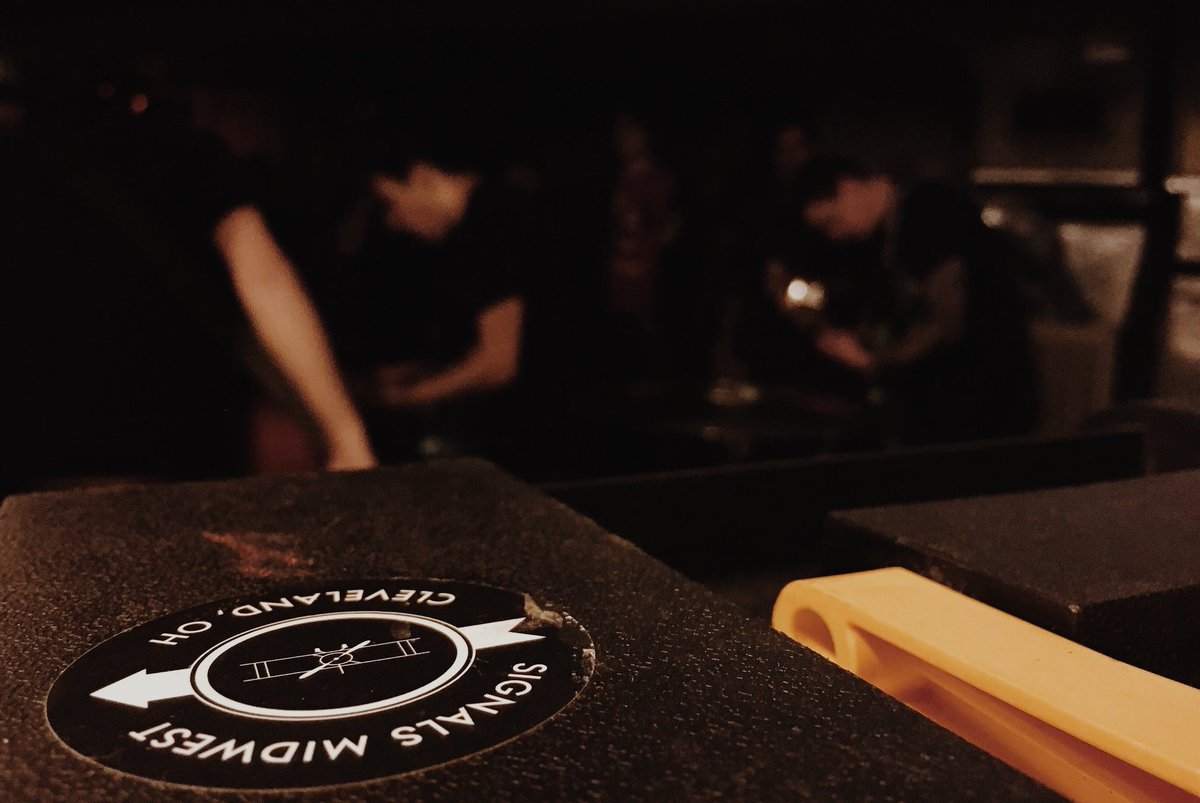 bradxgunnarson's tweet photo. #10YearsOfSiggies • Signals Midwest in Minneapolis, MN (2016) and Gainesville, FL (2014) • @SignalsMidwest @maxwellstern #signalsmidwest #basementshow #thefestfl #tour #ohio #cleveland #tinyengines https://t.co/6vxWtadXry
