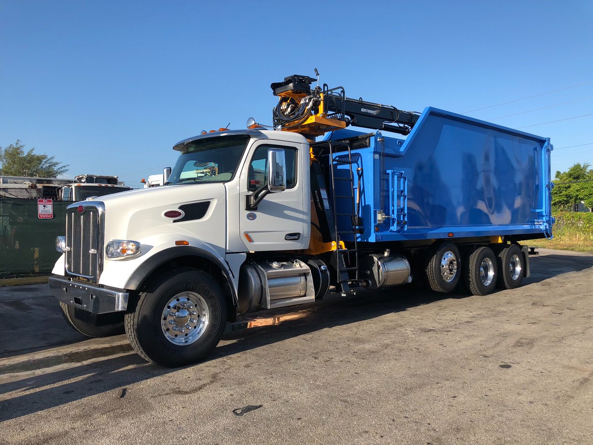FirstFleetTruck's tweet photo. First Fleet Truck Sales Inc .. 

Grapple Trucks , Rolloffs , Roll off containers .. New / Used 
Sales , Service, Rentals 

https://t.co/BLy1XBmMwr https://t.co/nVbKtpz8Mc