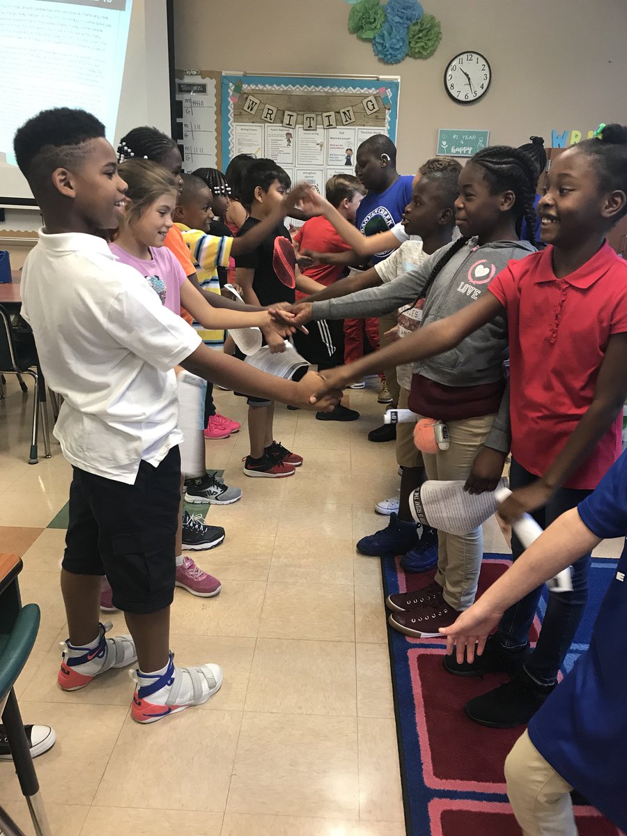KaitlinMyerson's tweet photo. First week of 4th grade was a success! Held our first debate and it was impressive! #Debate #Opinionwriting #Hello4thGrade @lindsyagreen @BanyanCreekES @PierreLouis_BC @pbcsd π βοΈ https://t.co/7nKrTl5slG