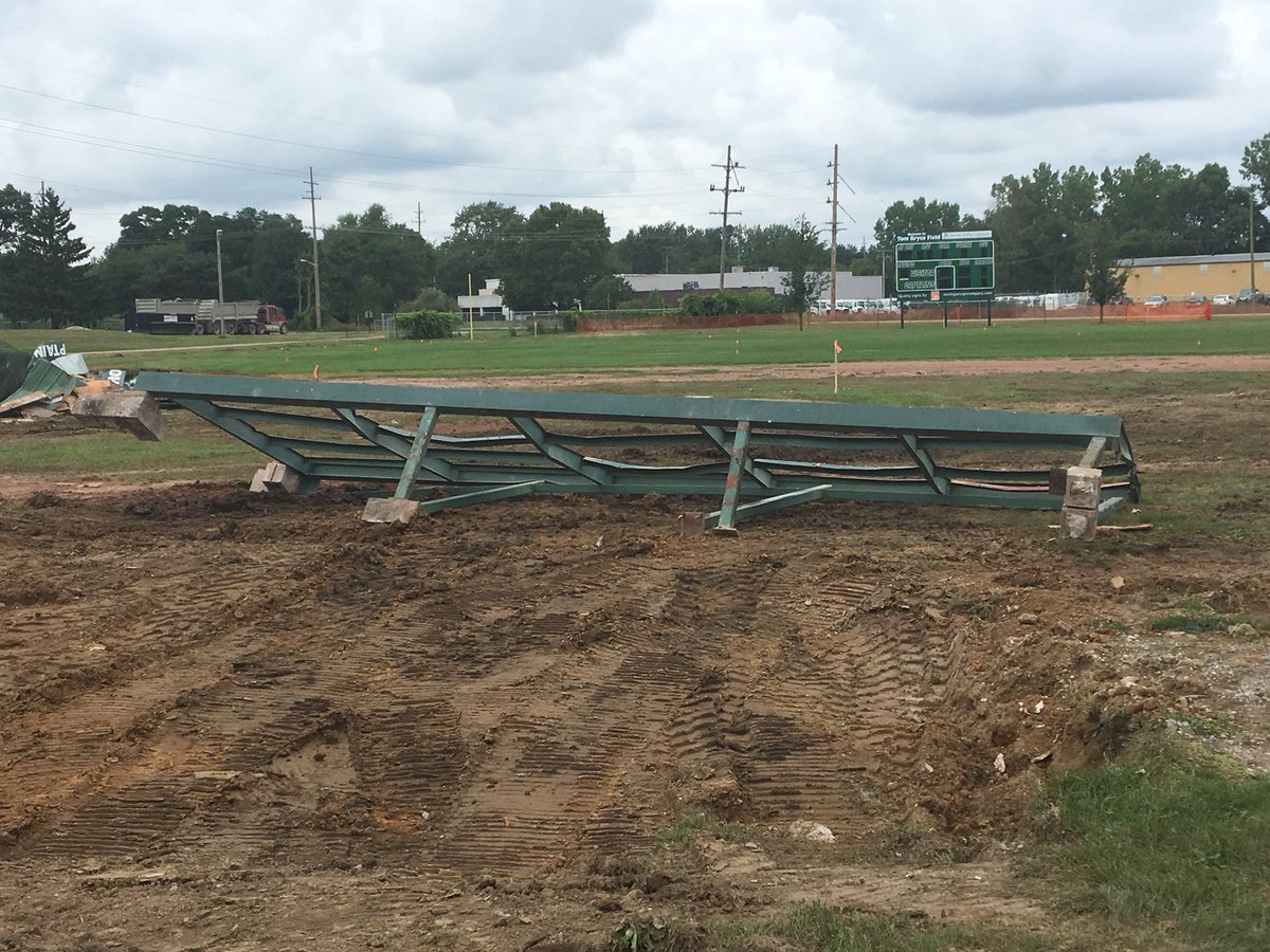 WKCaptainsBSBL's tweet photo. Waterford Kettering Baseball field undergoing its renovations. Players, families, coaches, and administration excited to see our new home in a couple of months! Thank you WSD! You rock!
#captainspride!
@Cooper_DebraR
@WSDSupeScoop https://t.co/1lbIM4Ocae