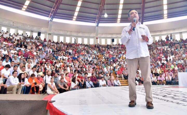 EdgarValadezO's tweet photo. Hoy la Sala Superior del TEPJF ha confirmado el triunfo de un hombre de palabra, trasparente y cercano a la gente el Dr. @cruz_roa, se confirma la voluntad de los ciudadanos, lo que la gente decidió en las urnas se confirma en los tribunales, Todos Somos #RoaTeam 💚 https://t.co/fdqK3OzbJc