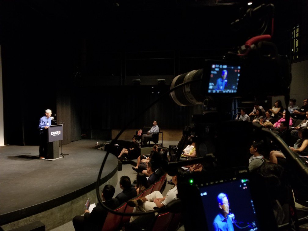 CommonSimple's tweet image. Putting my new RODE VideoMicro to work already. Thank you @rodemics !