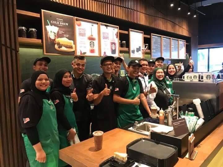 تويتر Senawangtv على تويتر Wow Starbucks Pon Dah Ada Di Kota Bharu Lepas Ni Boleh Lah Acah Hipster Sikit Https T Co A5fhycodzh
