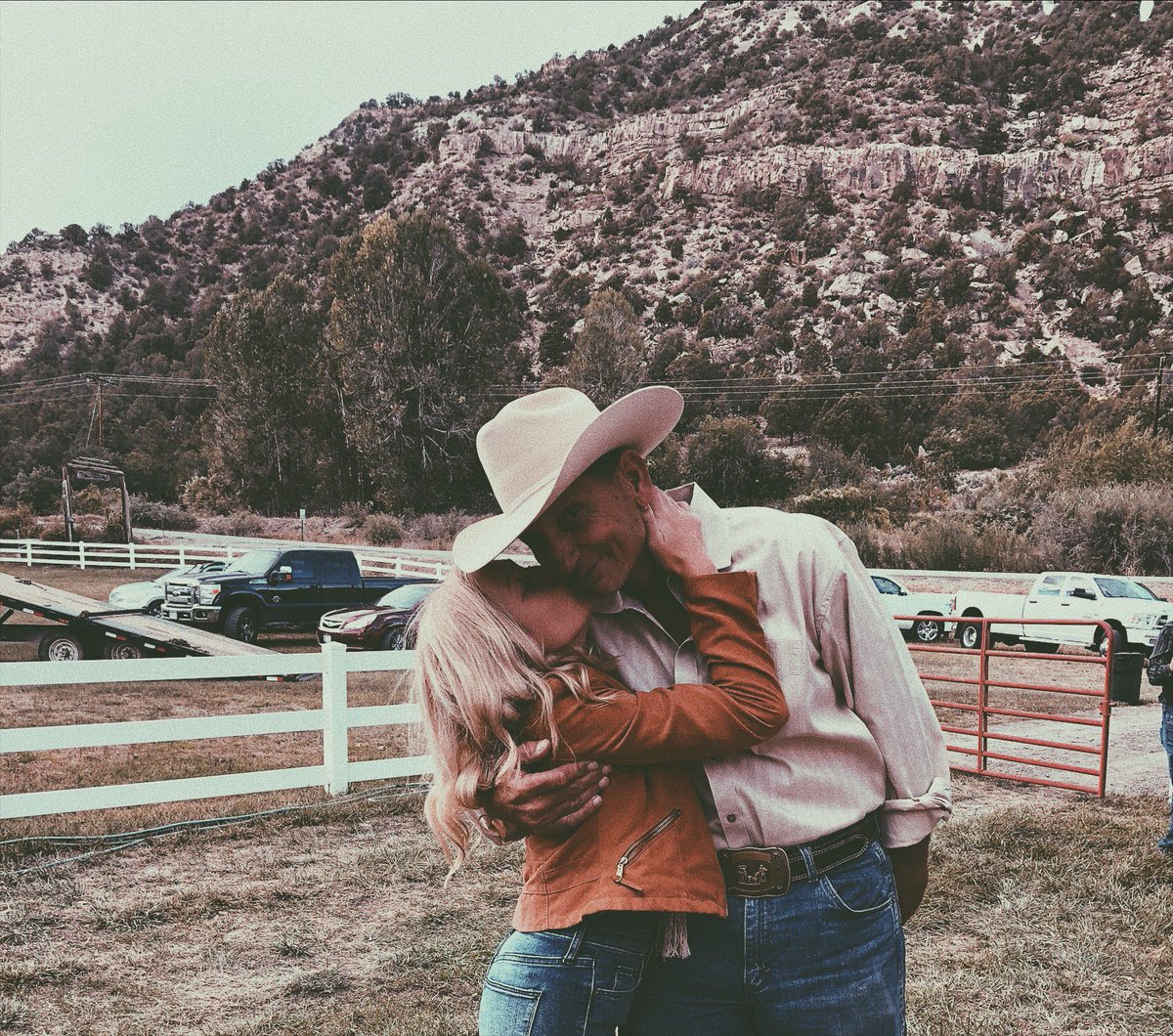 kelleighGasaway's tweet photo. Daddy, I love you more then you’ll ever know. I’m insanely blessed to have you as a father. #Colorado18 https://t.co/UiV0qVvqg2
