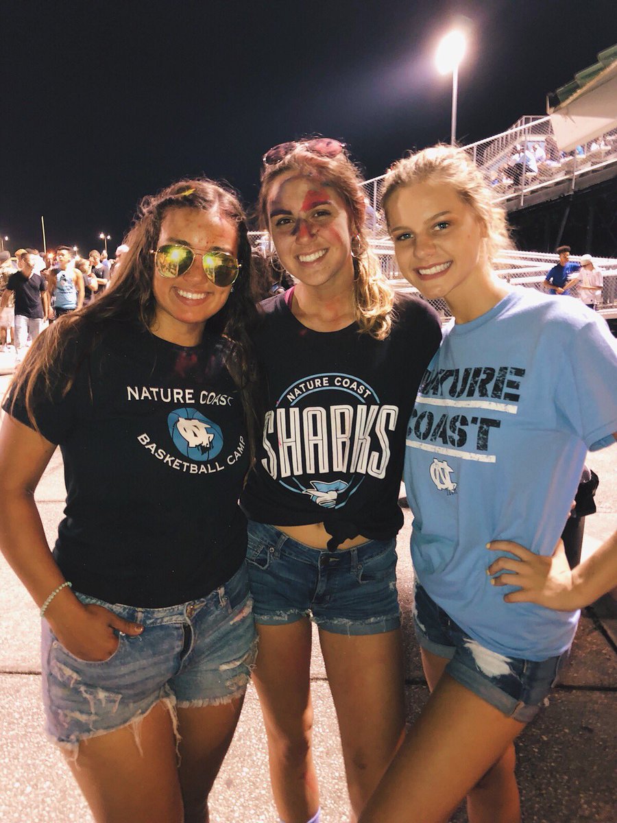 lyyssaann's tweet image. Pre season game!🤙🏼 #classof2019 #techway