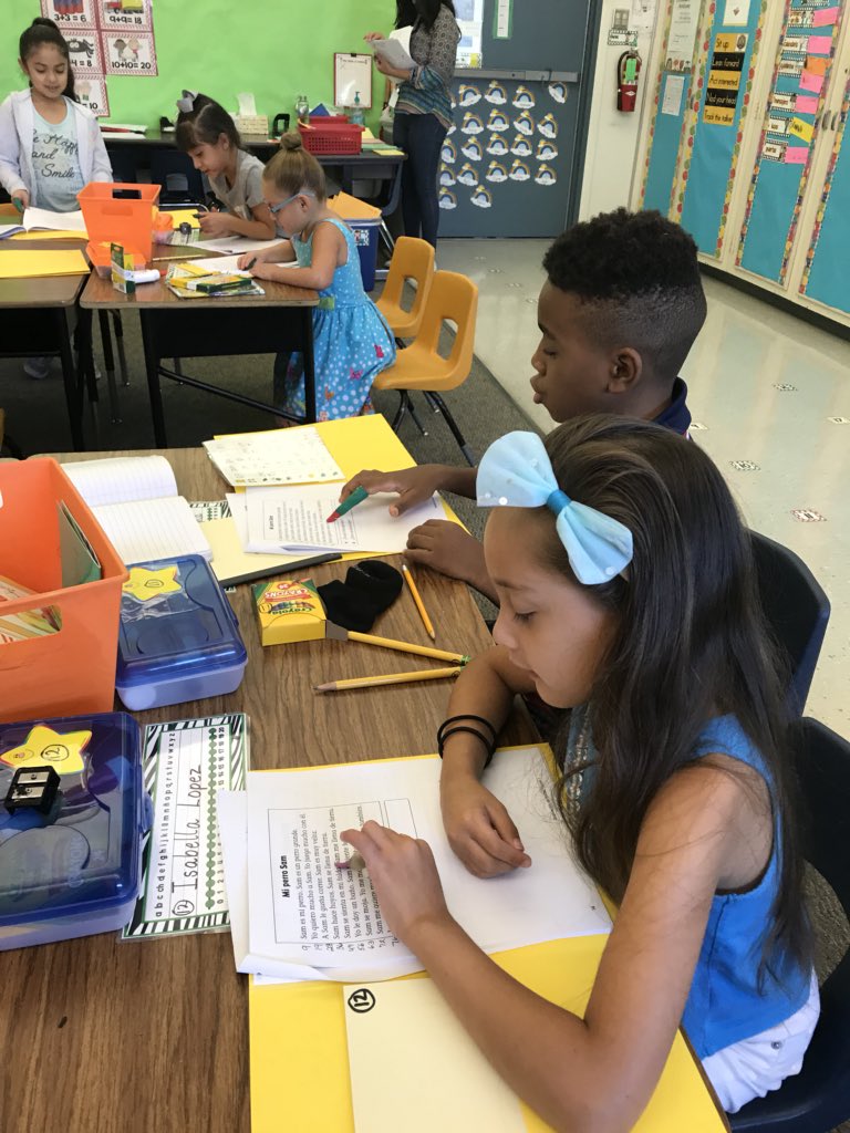 lmslva's tweet photo. Wrapped up a great first week at Sunset. Thanks to our wonderful staff, parents and coaches in helping with a successful 1st week! Our kids deserve it! @TigresRUGEN @fusd_elservices #wholechild #bilingual #globallycompetent #joyforlearning #studentownership https://t.co/NNseoy2dYD