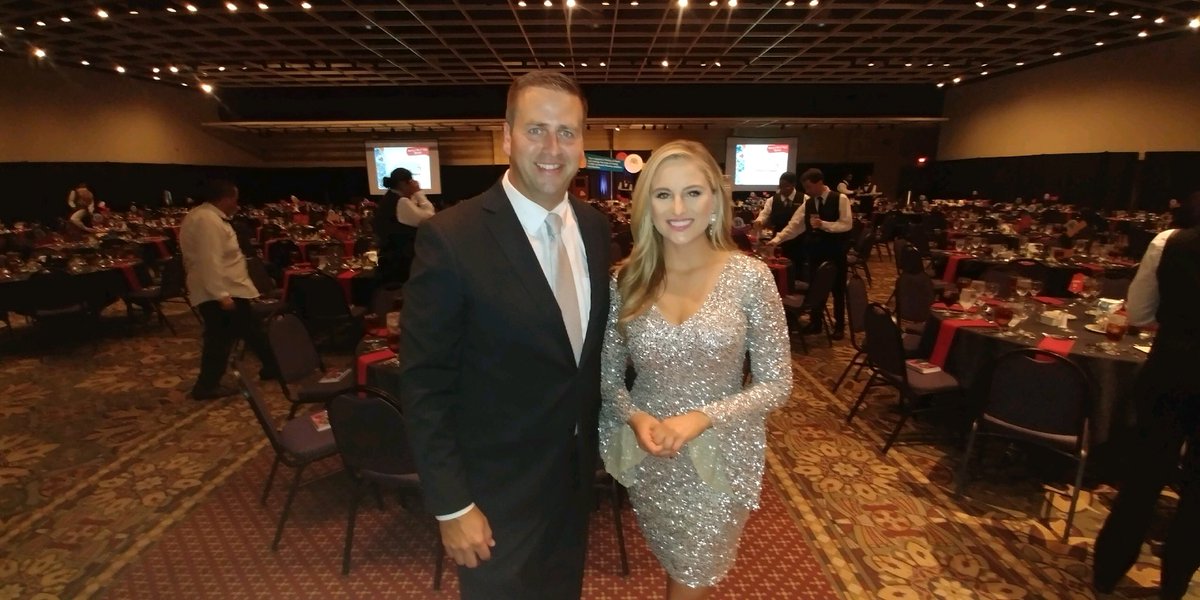 TheOpenBrooke's tweet image. Had an absolute blast emceeing the @fsgctopeka Works of Heart Auction!

Good people doing great things for kids! #FSGC #worksofheart