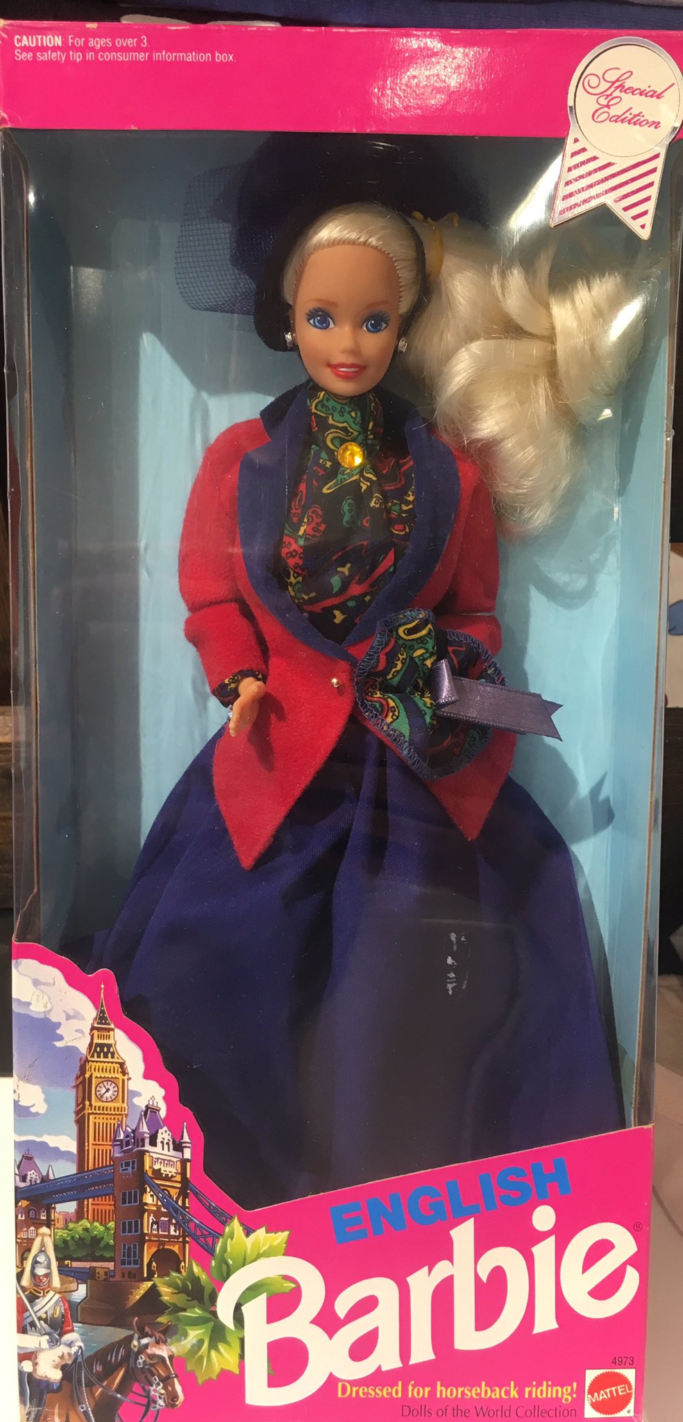 تويتر アンティークマイク Mio على تويتر 本日のイチオシdoll お目めパッチリ 笑顔が素敵なイングランドファッションを取り入れた子です 洋服やアクセサリーなど細かな所まで気を使いとても上品なコーデです パッケージも可愛い Barbie Barbiedoll