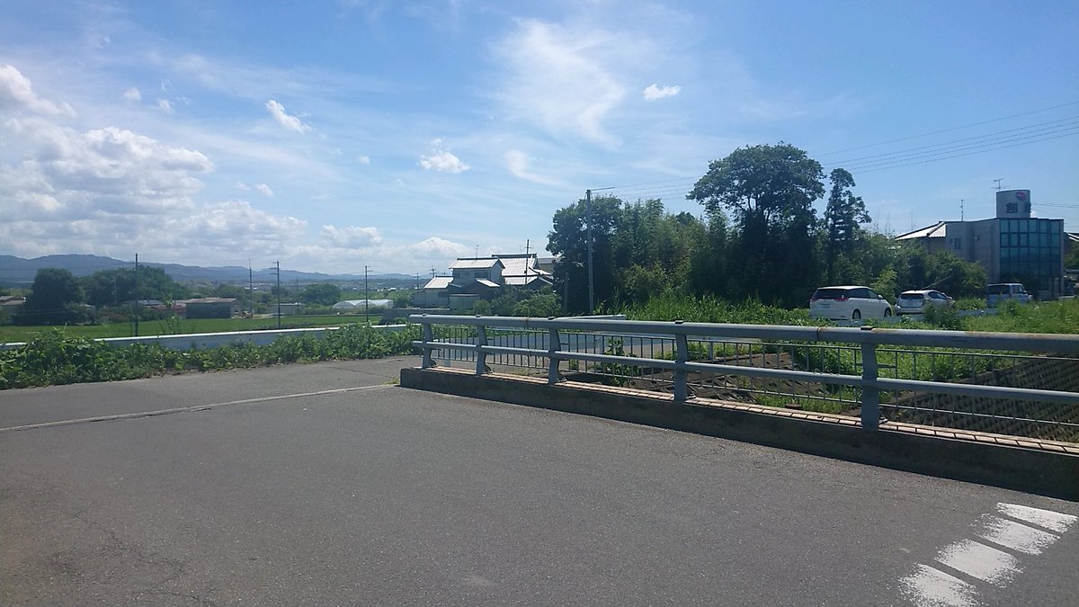 bitoko46's tweet photo. 菅井城(京都府精華町)
山城国一揆に参加した国人衆の城だと推測される
菅井集落は水路によって囲繞されているかつ周囲と比べて高い位置に集落にあるため集落自体が城だと考えられる
①明治期菅井集落の地図
②集落北部
③集落南部 https://t.co/LUhMkofRQE