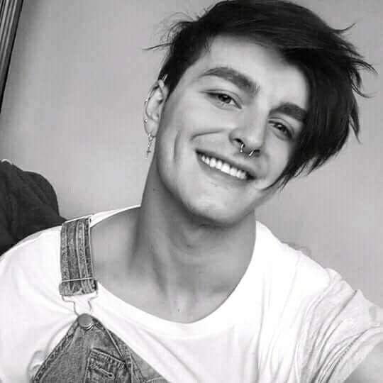 JessiSantiago10's tweet photo. @AndrewLarranaga eres #LaTrampa ❤😍 
Me encanta tu sonrisa, tus ojos tan hermosos, eres la persona que me alegra mis días 😍
@AndrewLarranaga te cielo ❤
#AndyPromise ❤👏 https://t.co/I9PQ8hLZgK