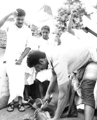 ananvaras's tweet photo. #RepentAndPray
Encroachment by Churches

Massive Cow slaughter

Hotbed for ISIS &amp; Jihadi outfits

Murder of several RSS sevaks

Porn authors championing social activism

Fake social justice symbolism challenging customs &amp; traditions.

Anti-Hinduism mistaken for Modernity! https://t.co/nGO3t6Z2Fb