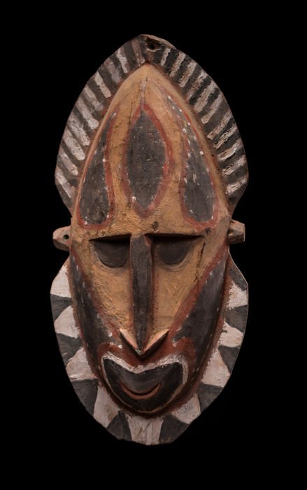 the many tribes living along the Sepik River, particularly the middle of it, are famous for their elaborate masks. You may have seen them before, hanging on the walls of someone who mistakenly thought an "exotic tribal mask" would complete his apartment's decor.