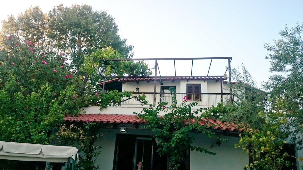 GreekResort1's tweet photo. 🌱🌱🌼🌼🌼🌱🌱
⚓ #Greek #Summer #Holidays ⚓
           🌊🐚🐬🐬🐬🐚🌊
https://t.co/SoolAOeLmM 
#beachfront #cottage #evia #island https://t.co/sklUzadPJY