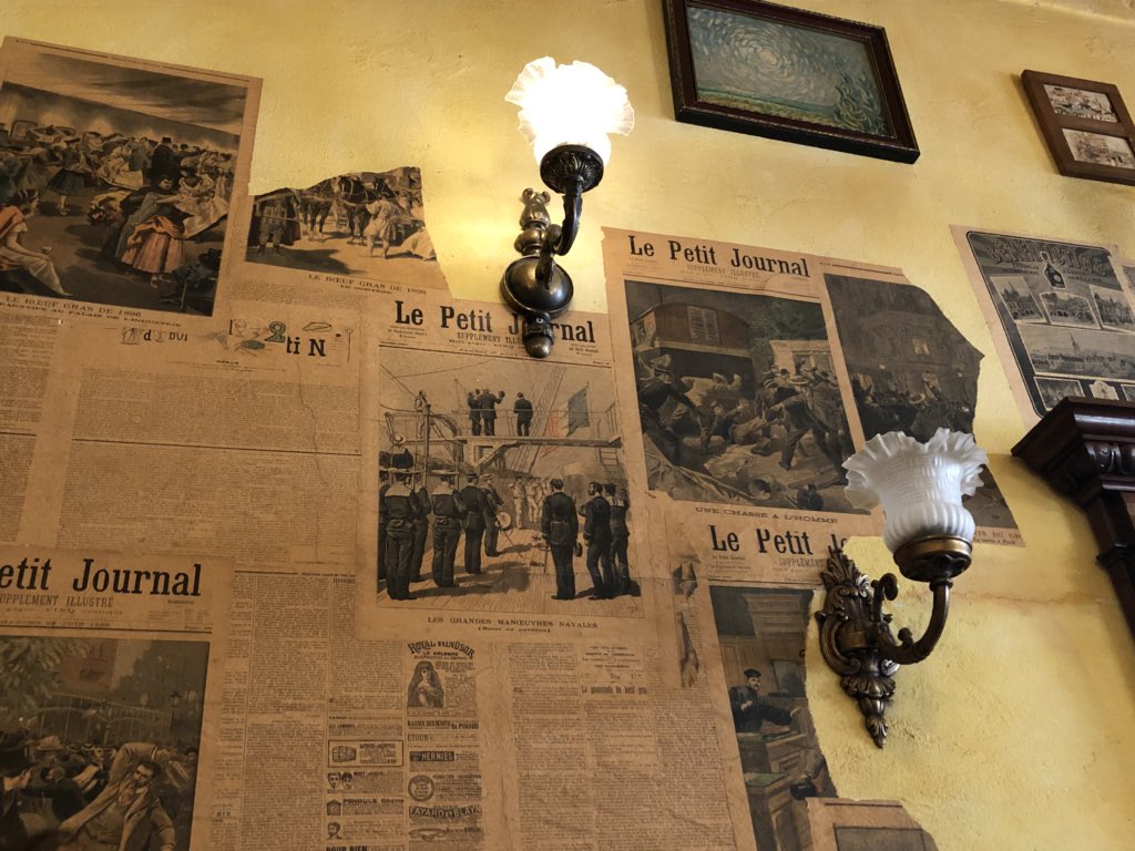 sevgrimaud's tweet photo. Quand la nourriture française te manque (oui, déjà !), tu vas chez « Le petit café » à #Ljubljana 🇫🇷
#pointfood #onaquandmêmelesmeilleursplats #interrail #interrailexperience @visitljubljana https://t.co/FdEg6zyiSZ