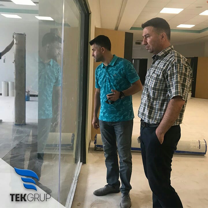 Tek Grup Genel Müdürü Özgür Çem FikriBilim Koleji inşaatında incelemelerde bulundu.