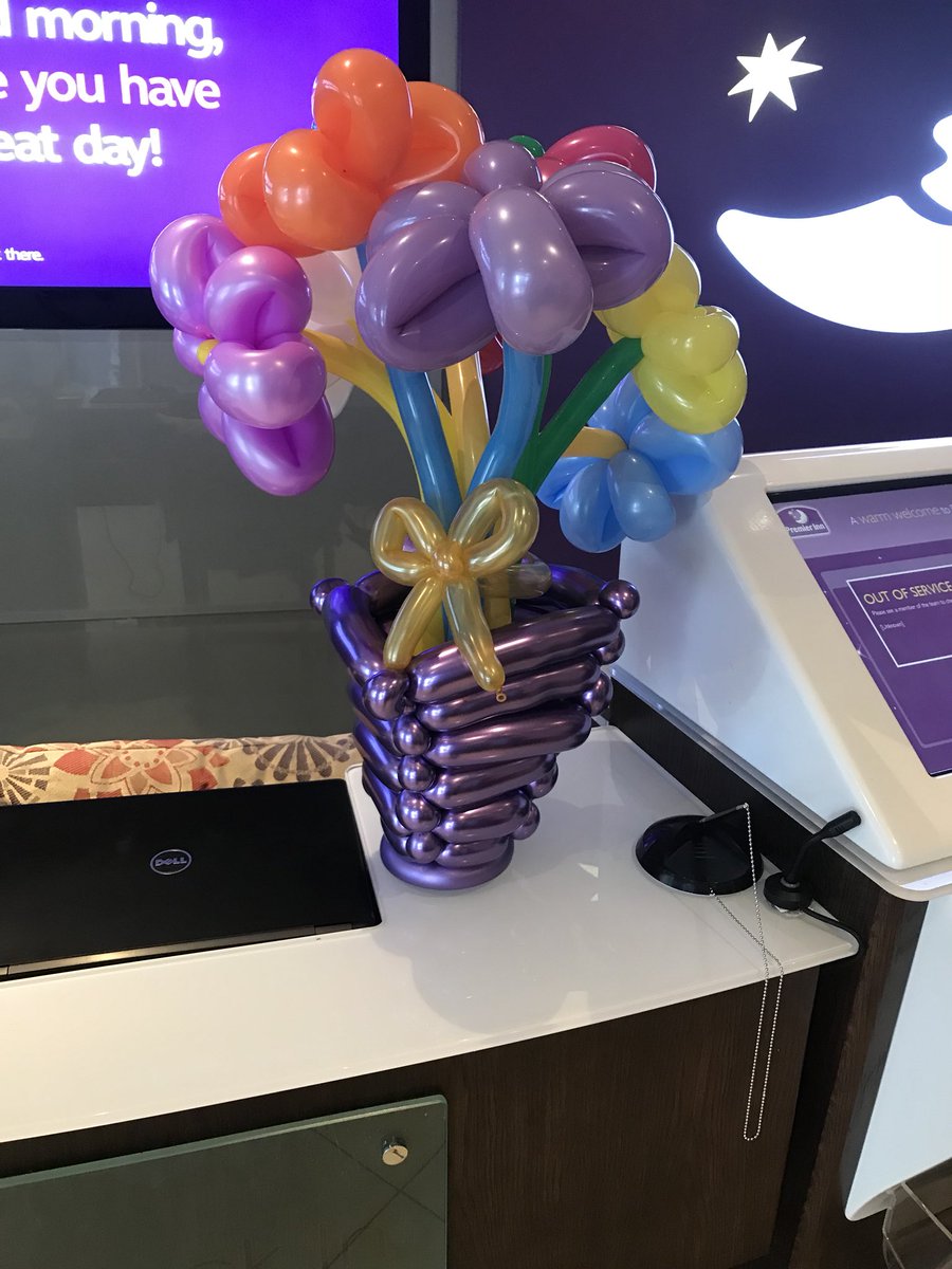 <a href="/DorchesterInn/">Dorchester Premier Inn</a> summer fun! When a guest gifts to the Team ❤️ @sarahvfrost1 <a href="/SDEBDD/">simon ewins</a> <a href="/thebirdlane/">Natasha Lane</a> <a href="/WeAreSUGM/">WeAreSUGM</a> <a href="/premierinn/">Premier Inn</a> <a href="/JustPopBy/">JustPopBy</a> amazing work! ❤️💐🎁