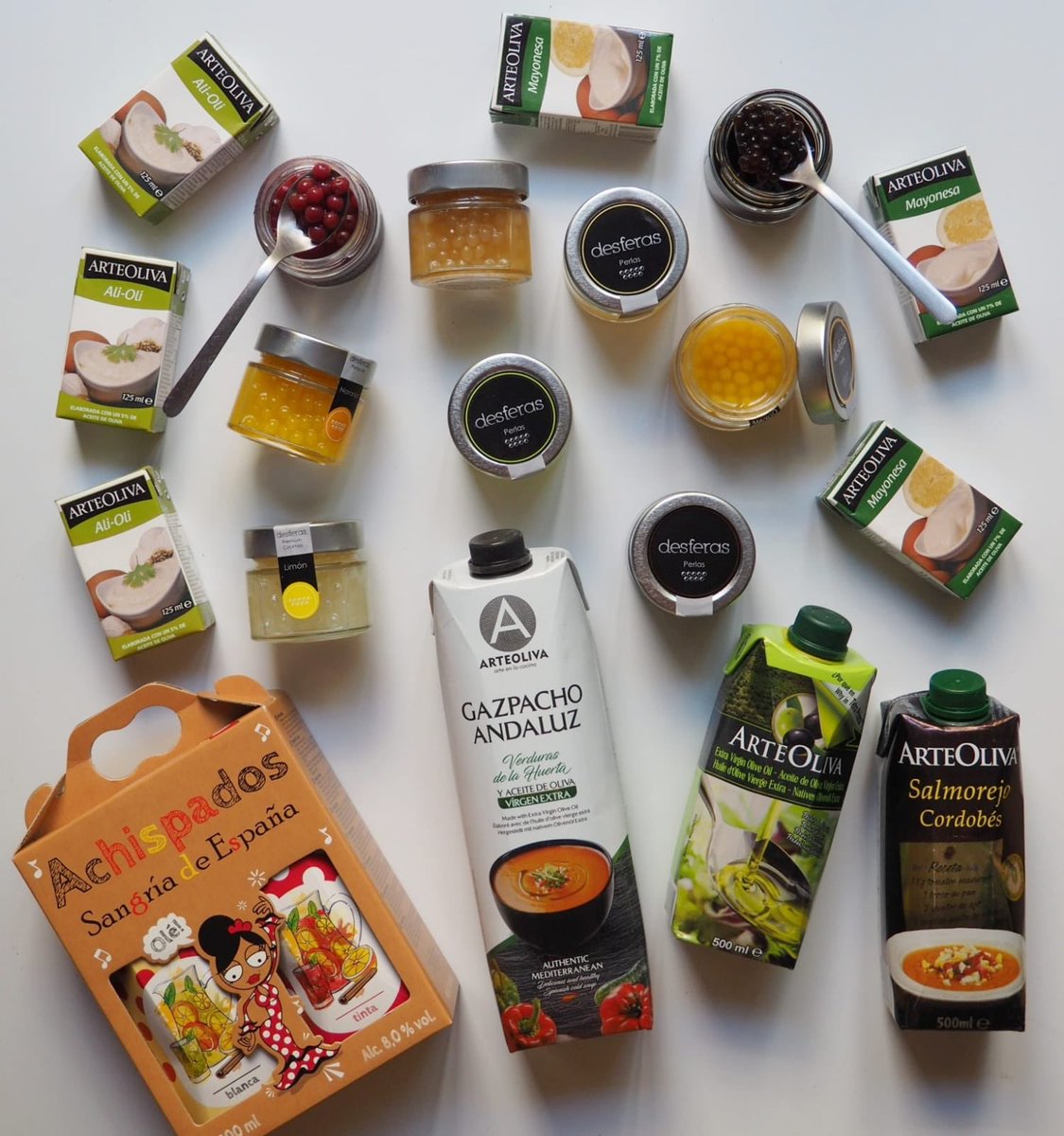 GoupPremiumFood's tweet photo. Aquí están gran parte de nuestros productos @GoupPremiumFood : @ArteOliva &amp; @Desferas_ !!
#desferas #gazpacho #AOVE #salmorejo #salsas #sangria #tetrapak !! 😋😋 https://t.co/8DklYbBKHJ