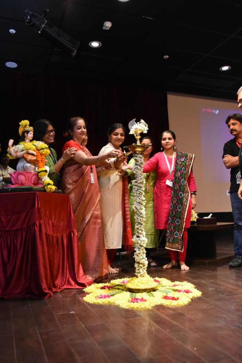 Shreyas_Yoddha's tweet photo. One more for #womenempowerment in #TechMNirmaan @jugnumanhas @RuchaSoni @PravaPal @tannusaba @MeghrajTambaku @nickmalhotra @tech_mahindra https://t.co/ACOWbmmBVQ