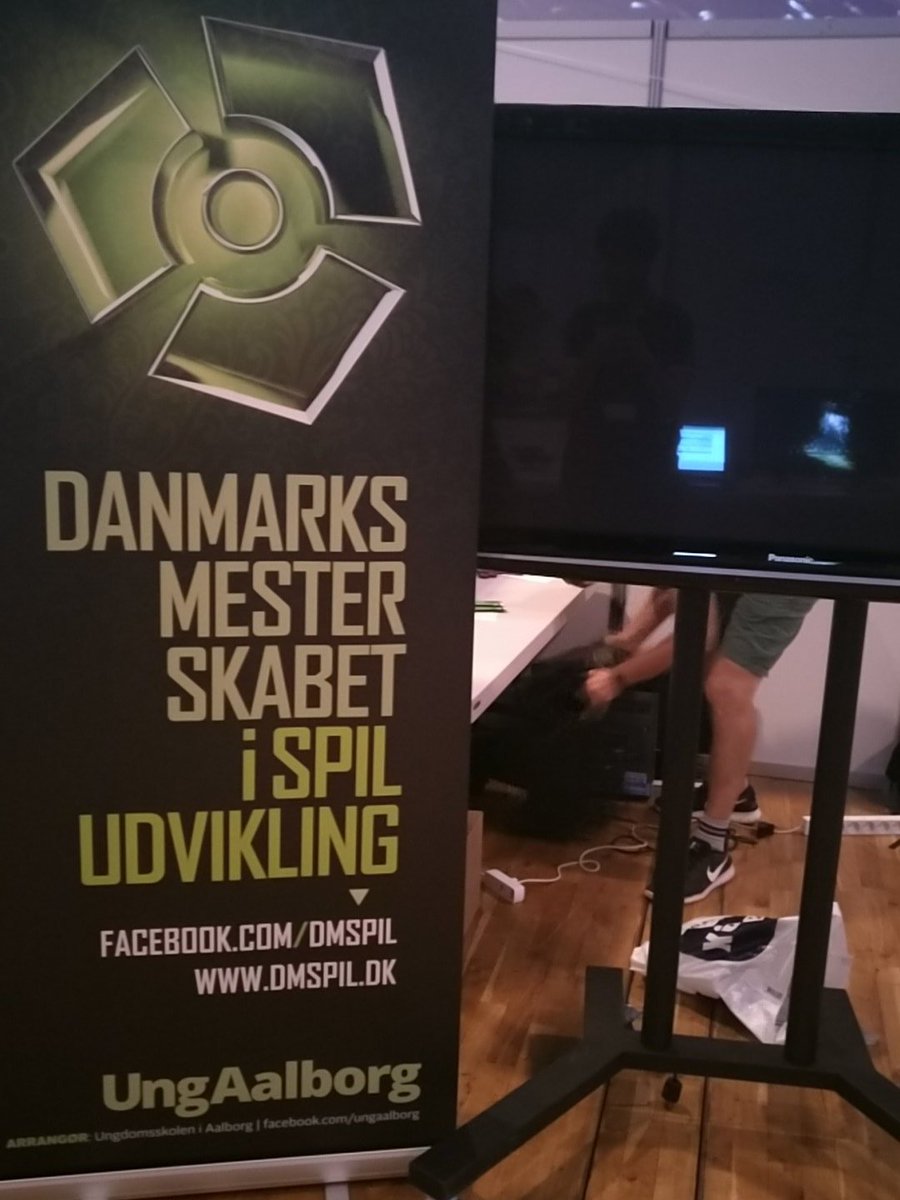 Early morning setup for <a href="/dmspil/">DM I spiludvikling</a> at the <a href="/GameScopeDK/">Game Scope</a> event! Gonna be awesome checking out the competition, may the best game win! #indiedev #gamedev #IndieGame