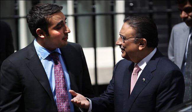MrdjUmar's tweet photo. Daddy itni muskhil urdu hai..many nai banna Pm😆 https://t.co/fz2S91d8cu