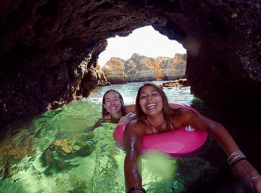 michellenworld's tweet photo. • Albufeira, Portugal •
#caveswimming #adventureforever #explore #oceanviews #portugal #albufeiraportugal #mytravelgeam #liveandtravel #exploretheworld #studyabroad #baskinginglory #swimmingwithfriends #michellenicole #livingineurope #travelinspo https://t.co/gxELLqBGTR