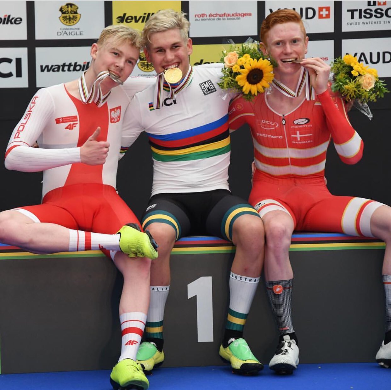 santini cycling socks