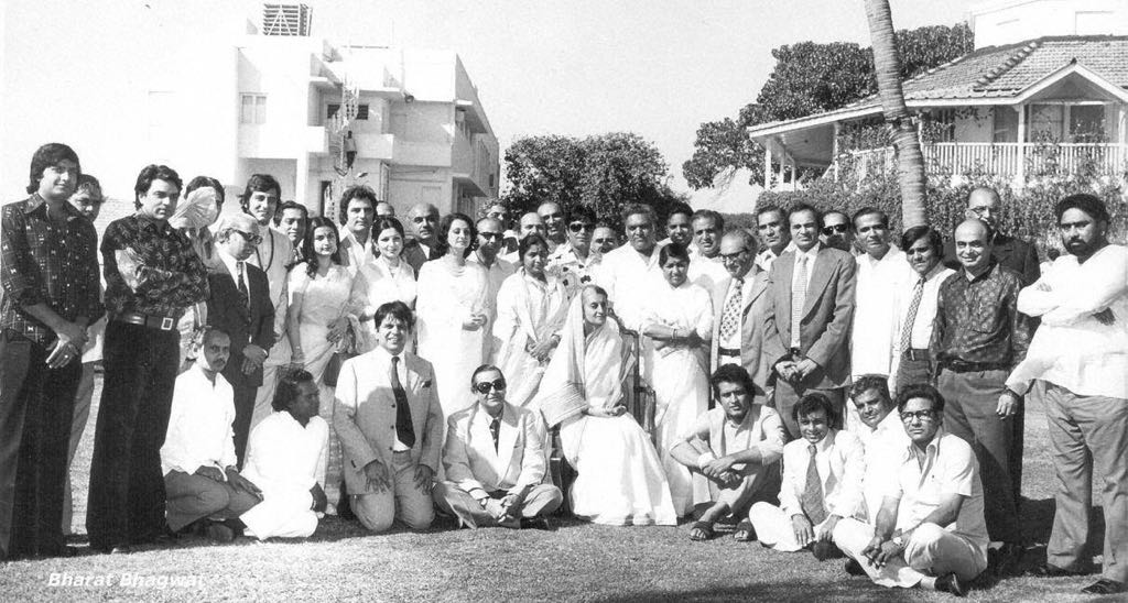 iamfazal's tweet photo. @TheDilipKumar @aapkadharam @KareenaOnline @BeingSalmanKhan https://t.co/7ifgdzNVGH