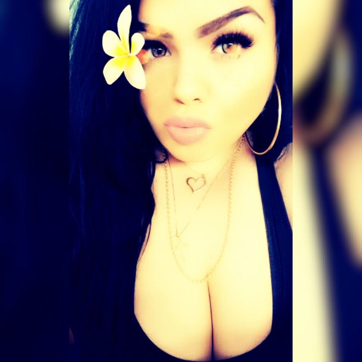 MelFamous's tweet photo. It’s been a min... https://t.co/IHTx06JfV5