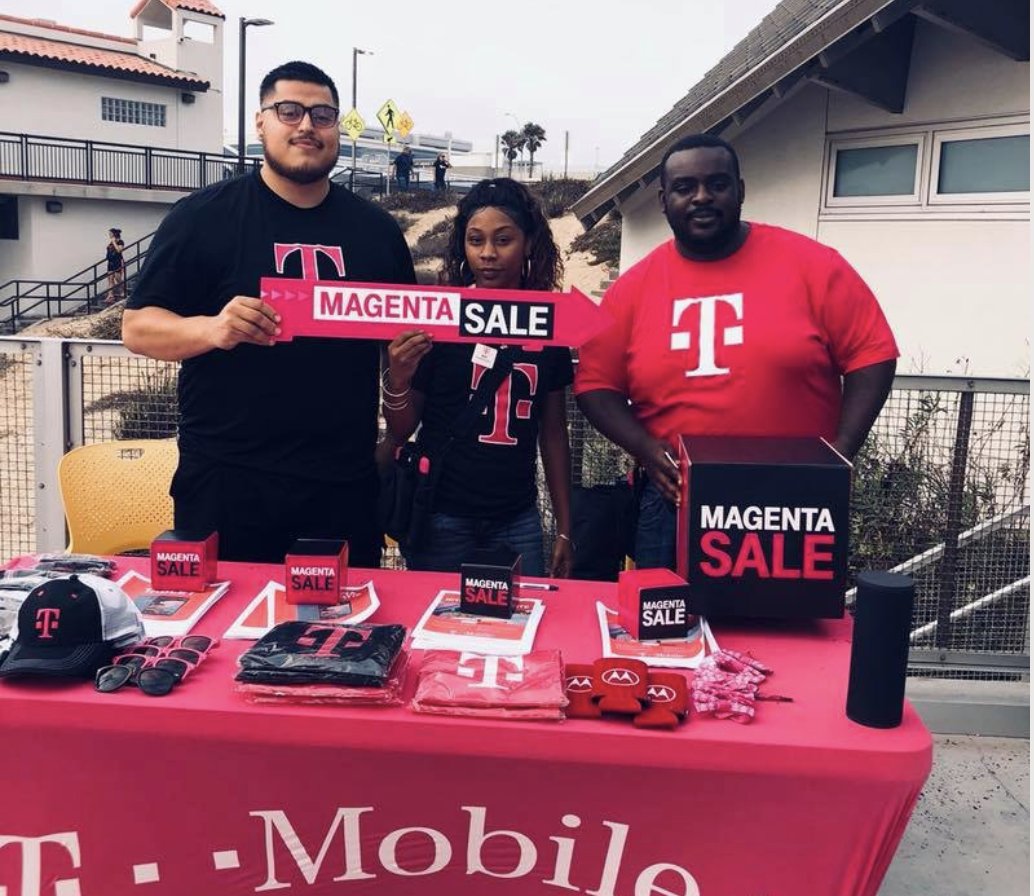 OneInTouch's tweet photo. We are #CustomerObsessed we are going to the customer and help them out. #areyouwithus https://t.co/BxdPjS1vIw