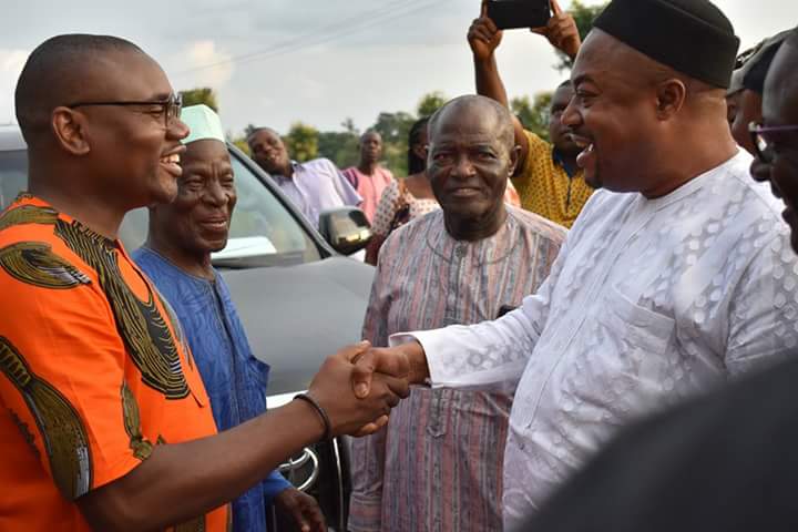 AgberKizito's tweet image. Often times, constituents ‘worship’ their lawmakers whenever a project is completed with the belief that they used their personal funds in executing the projects. In reality however, this is not the case.
#SocialAccountability
#GetInvolvedNG
#Askquestions
#MyShare