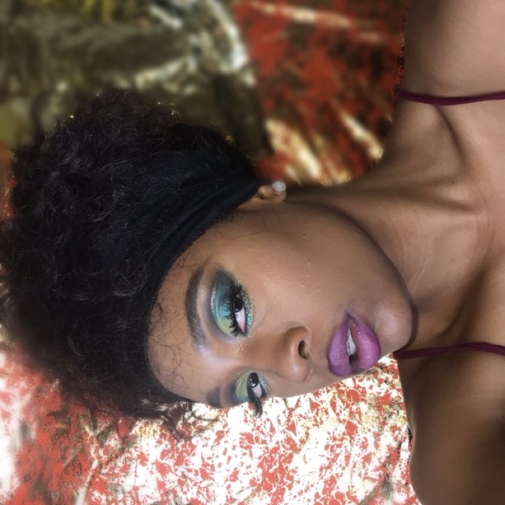 me_chee's tweet image. Wig/No Wig😲🤩😩🐠 
#maybellinesuperstay #covergirlloosepowder #lagirlproconcealer #hardcandycosmetics #nxycosmetics #salonperfect #morphe #upcomingmua #undiscoveredmuas #makeupforblackwomen #makeupmelaningirls #makeupforwomenofcolor #apsu20 #apsu21 #apsu22 #apsu19 #apsu18