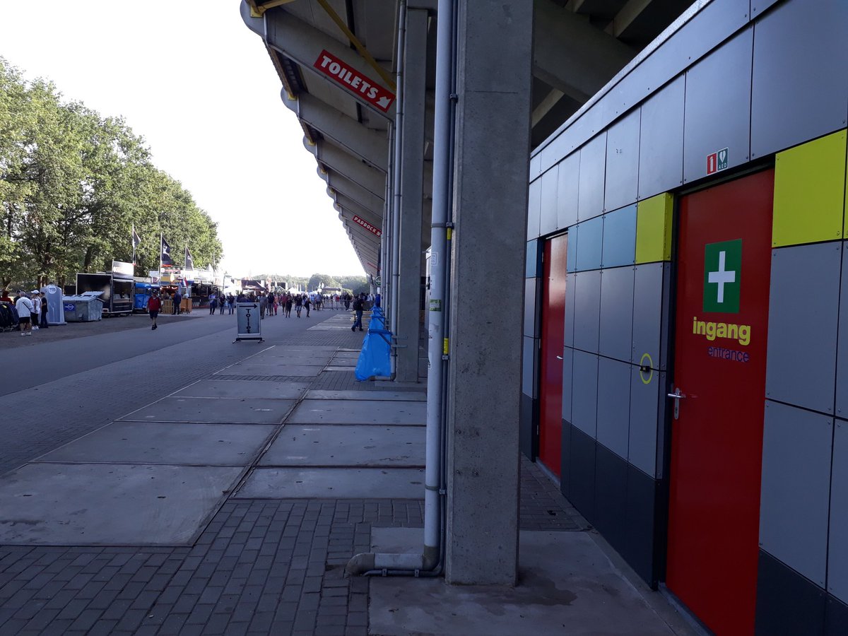 Vandaag @GammaRacingDay Op het <a href="/ttcircuitassen/">TT Circuit Assen</a>. Nog heerlijk rustig. Wij doen de publiekshulpverlening. #Assen